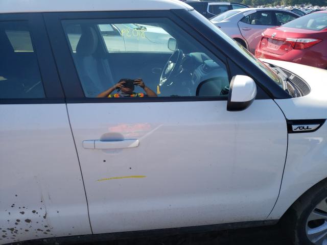 Photo 8 VIN: KNDJP3A55F7790407 - KIA SOUL + 