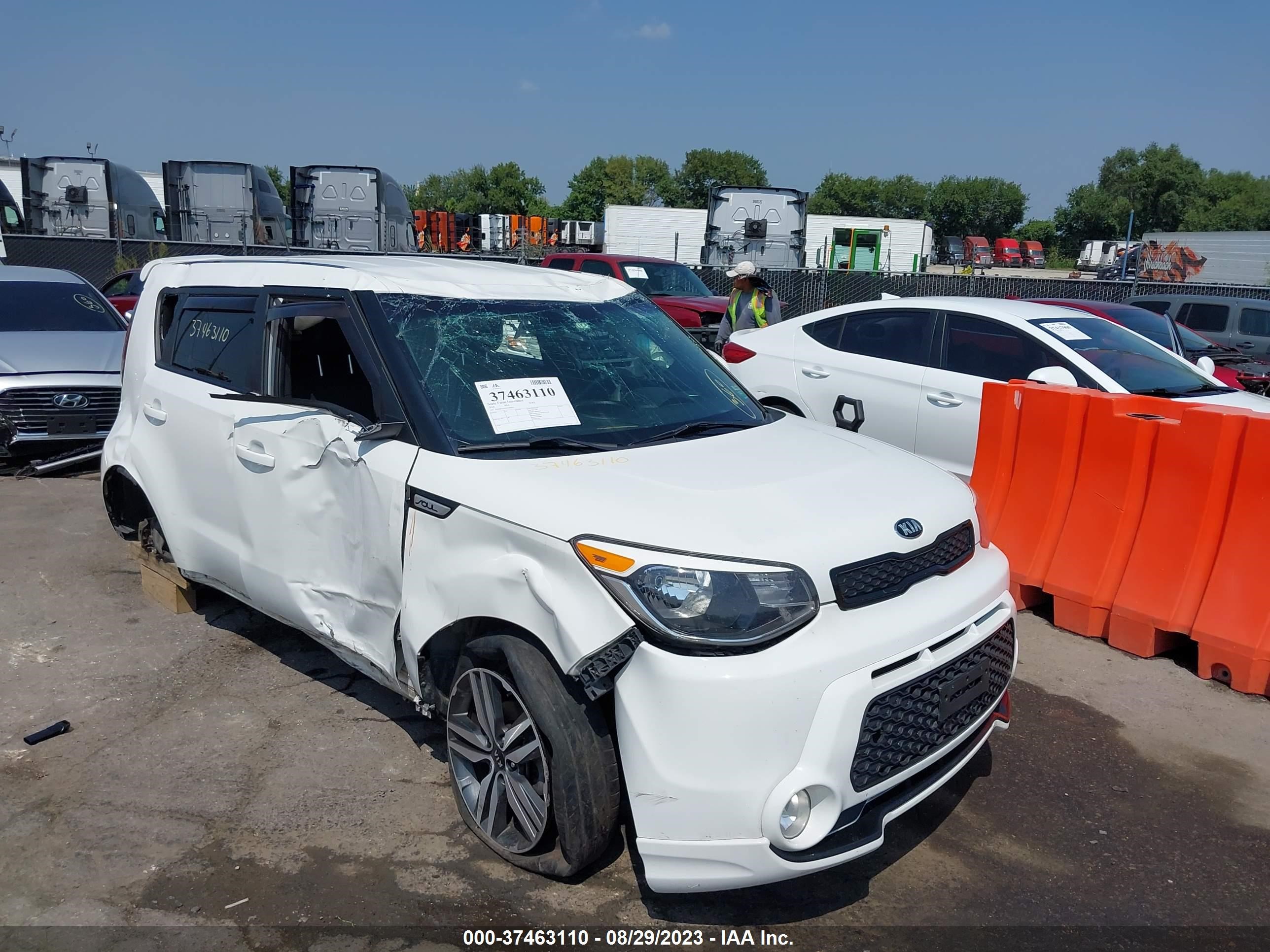 Photo 5 VIN: KNDJP3A55G7384953 - KIA SOUL 