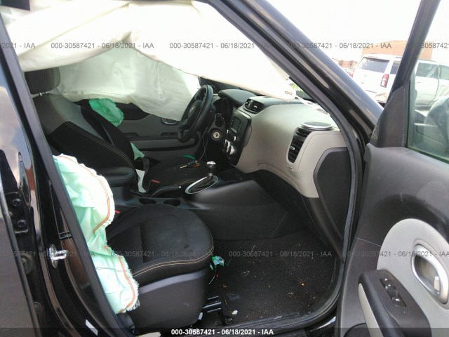 Photo 4 VIN: KNDJP3A55G7385939 - KIA SOUL 