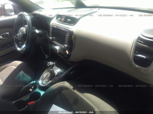 Photo 4 VIN: KNDJP3A55H7435899 - KIA SOUL 