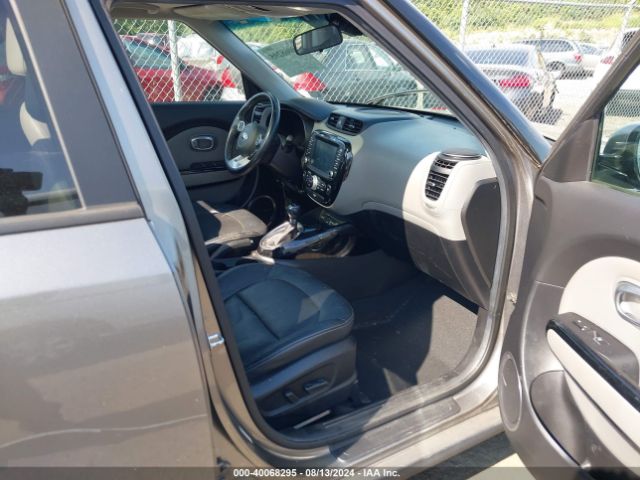 Photo 4 VIN: KNDJP3A55H7439709 - KIA SOUL 