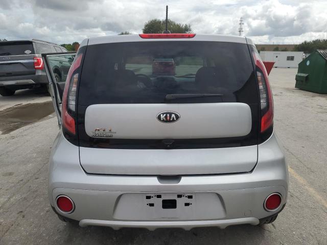 Photo 5 VIN: KNDJP3A55J7536737 - KIA SOUL + 