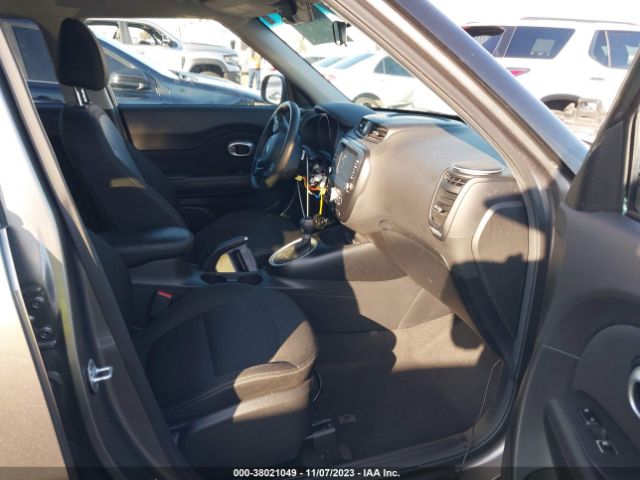 Photo 4 VIN: KNDJP3A55J7558737 - KIA SOUL 