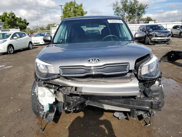 Photo 4 VIN: KNDJP3A55J7589910 - KIA SOUL + 