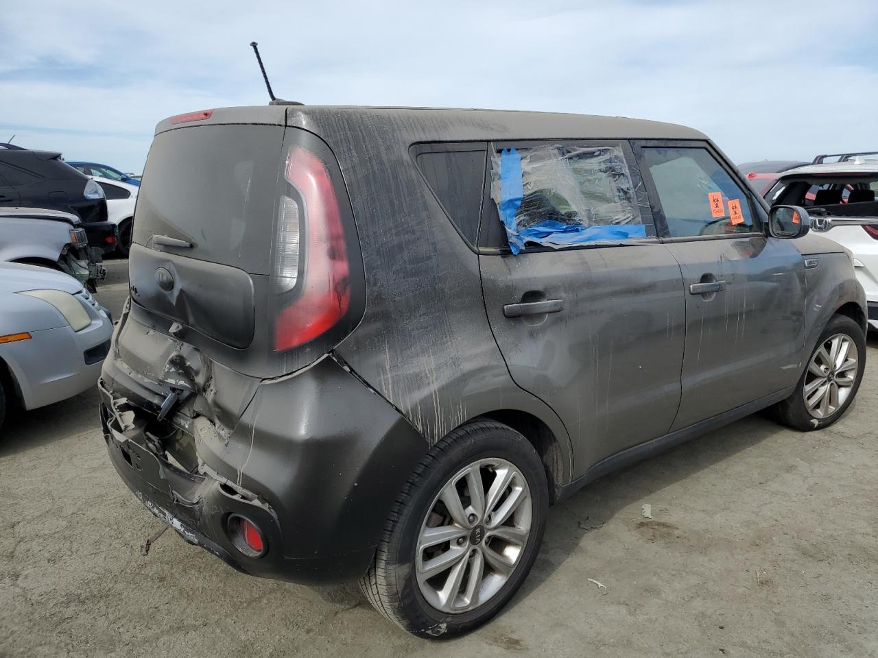 Photo 2 VIN: KNDJP3A55J7598154 - KIA SOUL 