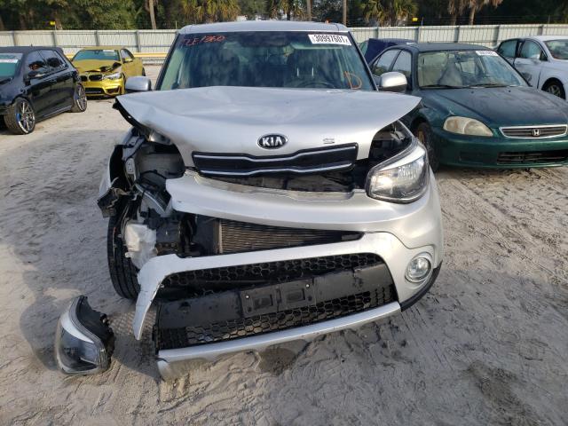 Photo 8 VIN: KNDJP3A55J7601490 - KIA SOUL + 