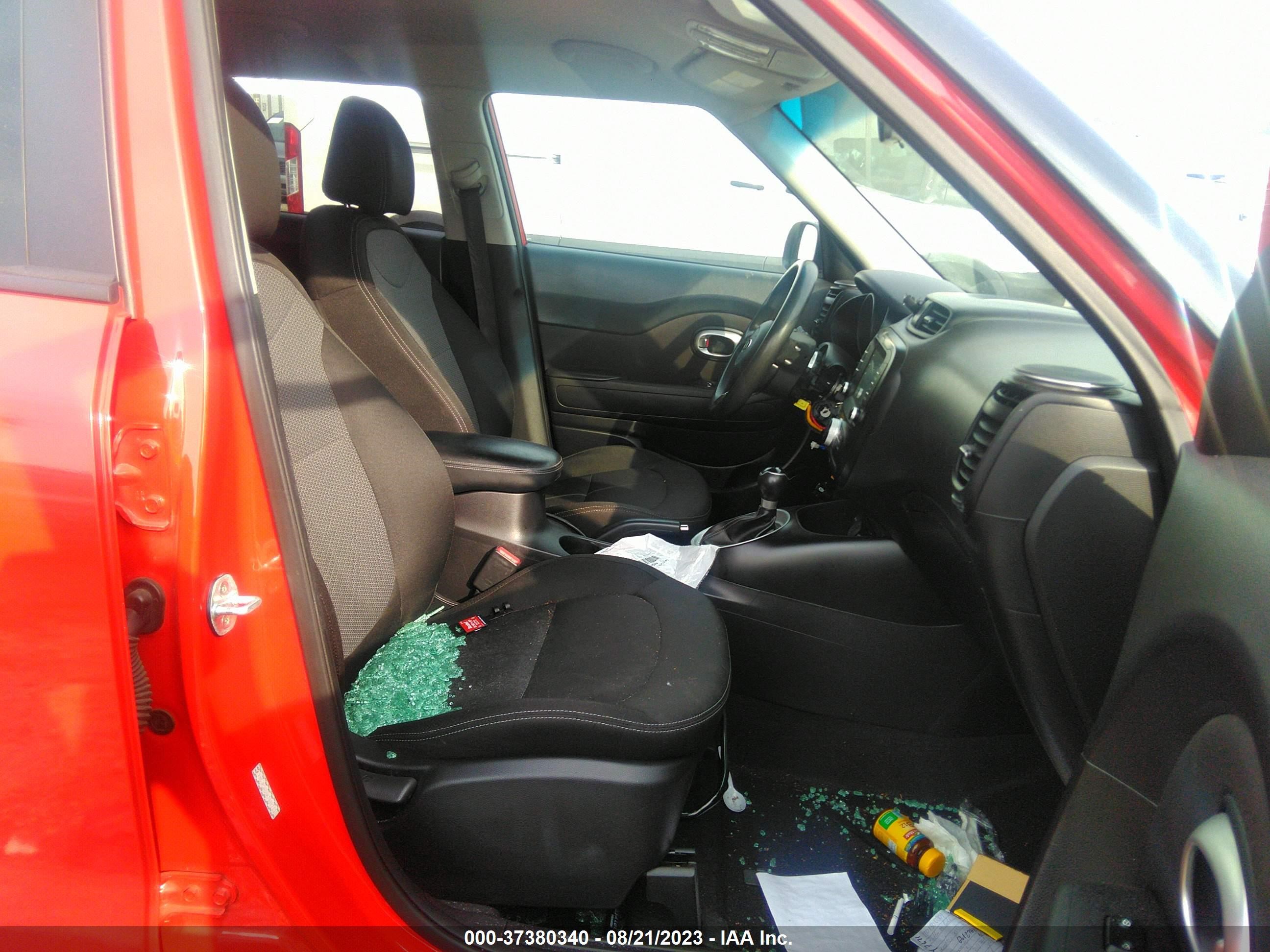 Photo 4 VIN: KNDJP3A55K7000713 - KIA SOUL 