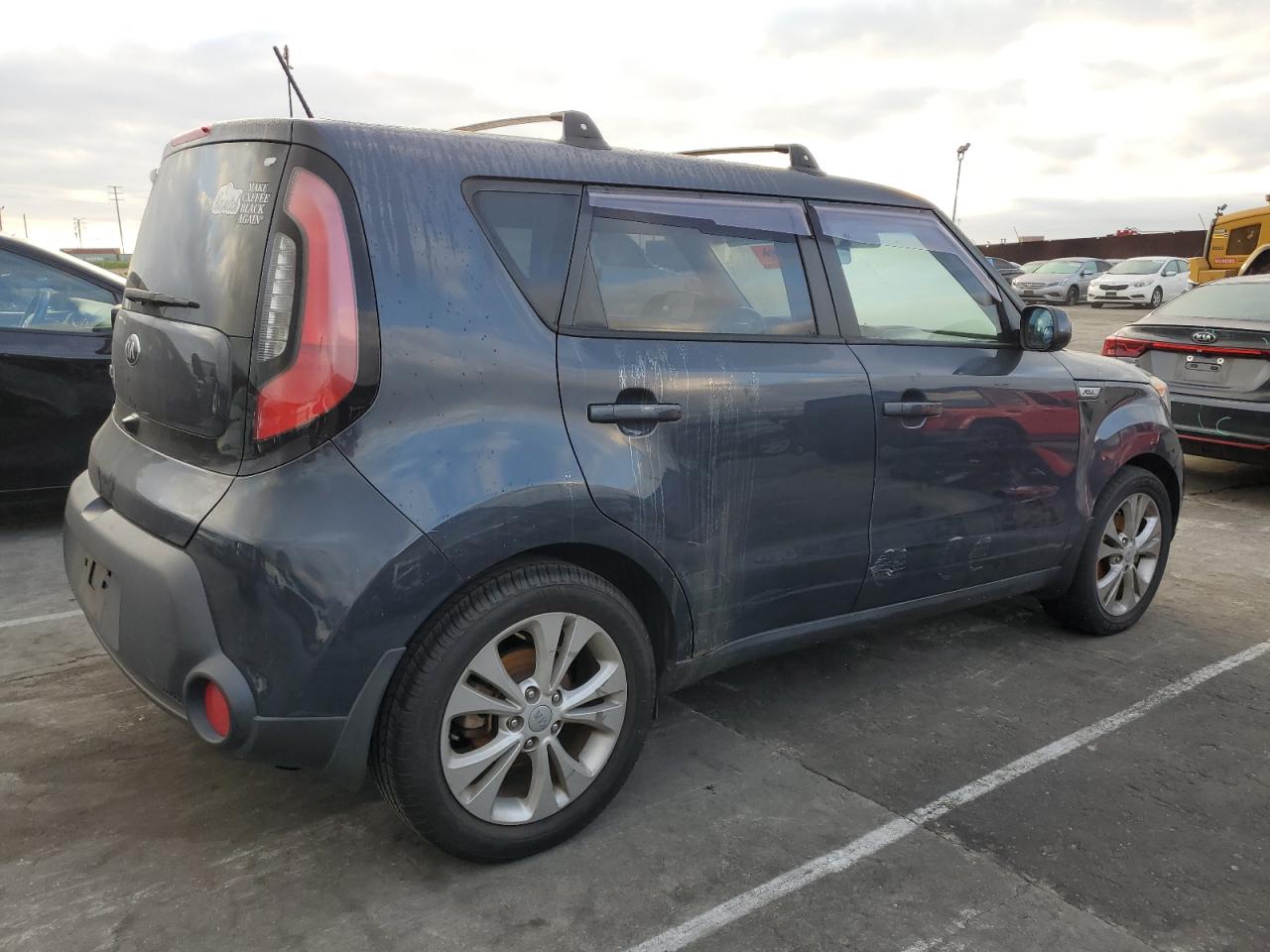 Photo 2 VIN: KNDJP3A56F7167880 - KIA SOUL 