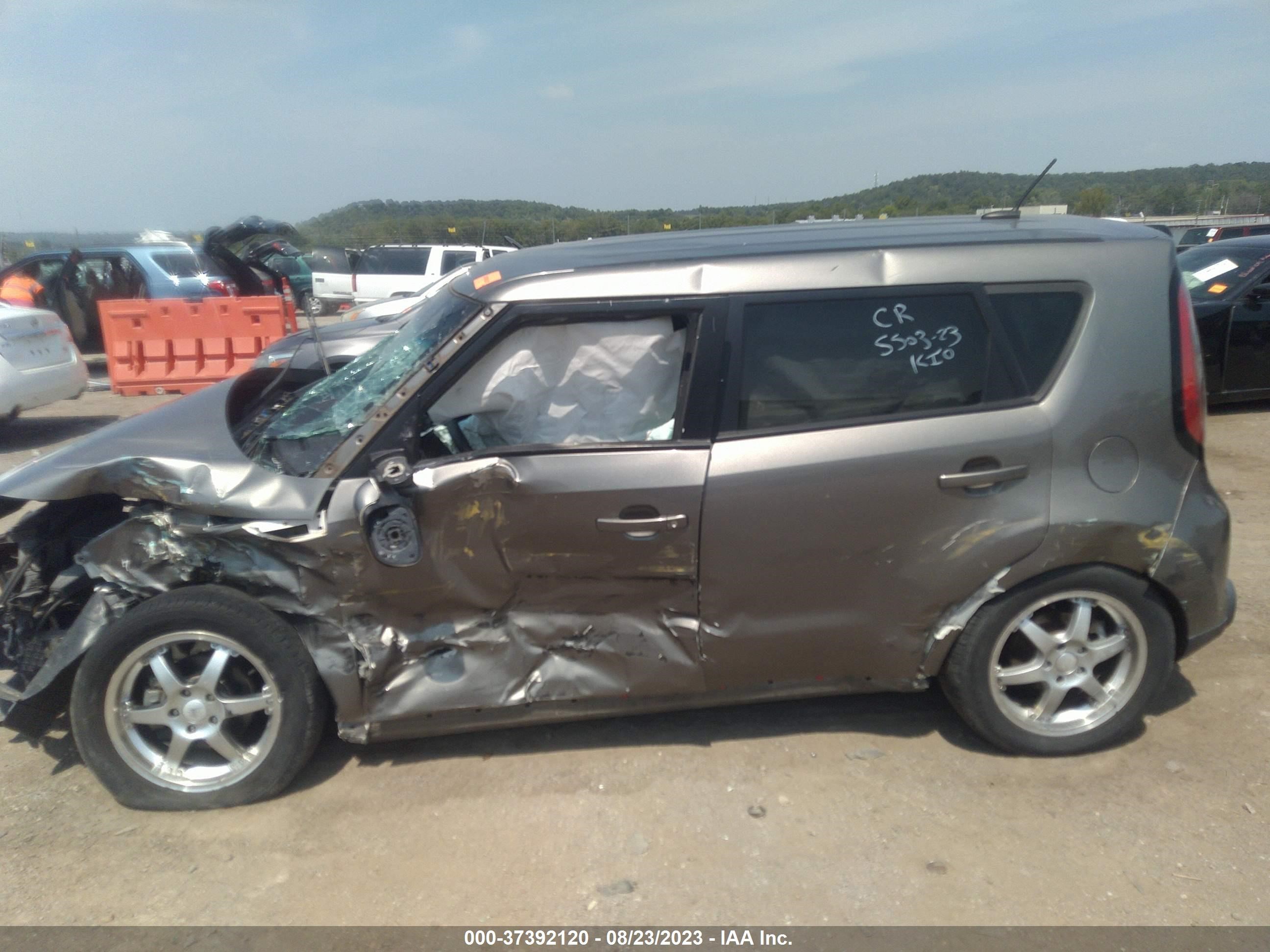 Photo 13 VIN: KNDJP3A56F7186073 - KIA SOUL 