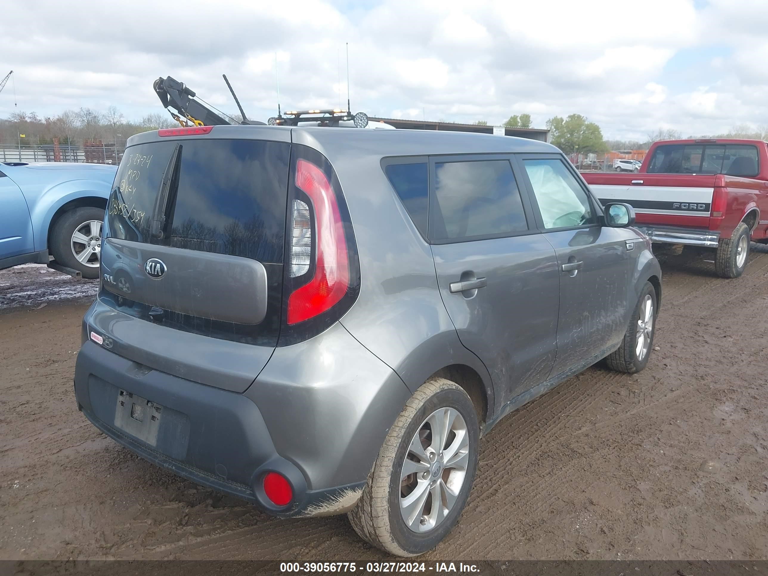 Photo 3 VIN: KNDJP3A56F7223011 - KIA SOUL 