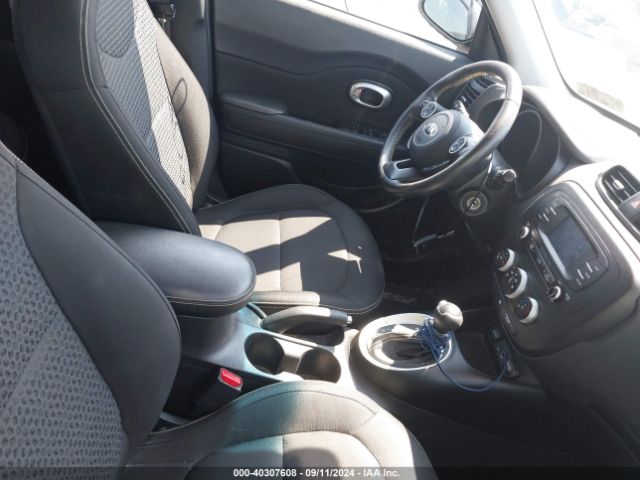 Photo 4 VIN: KNDJP3A56G7301885 - KIA SOUL 