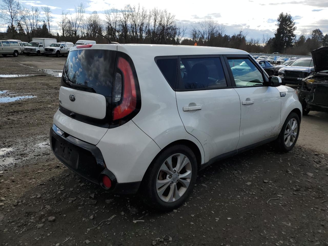 Photo 2 VIN: KNDJP3A56G7349175 - KIA SOUL 