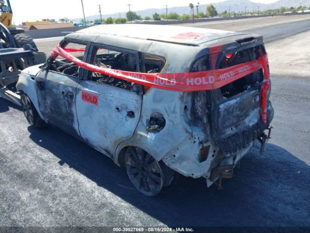 Photo 2 VIN: KNDJP3A56G7389546 - KIA SOUL 