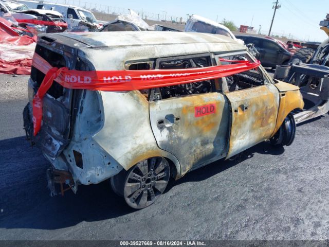 Photo 3 VIN: KNDJP3A56G7389546 - KIA SOUL 