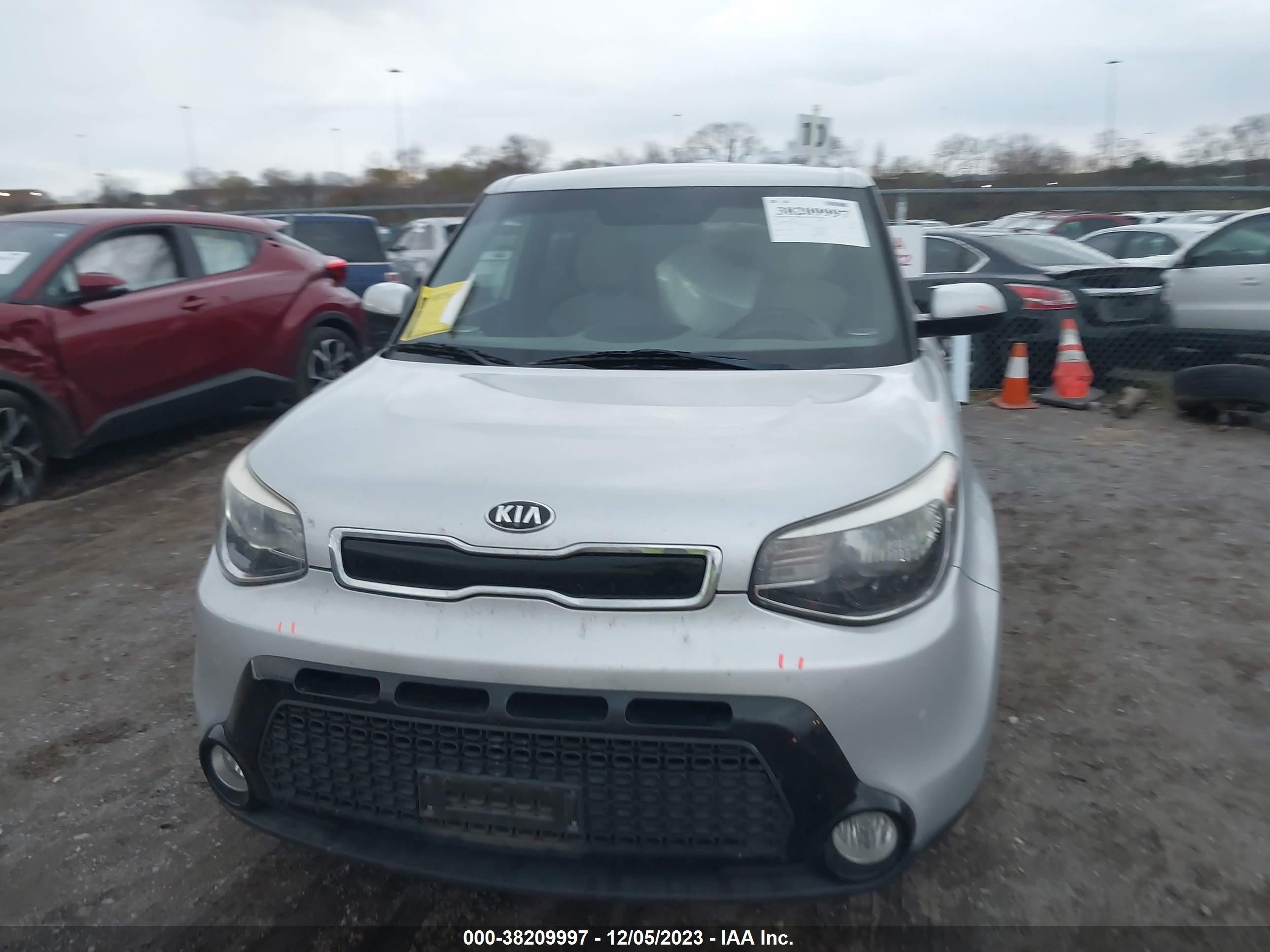 Photo 11 VIN: KNDJP3A56G7818457 - KIA SOUL 