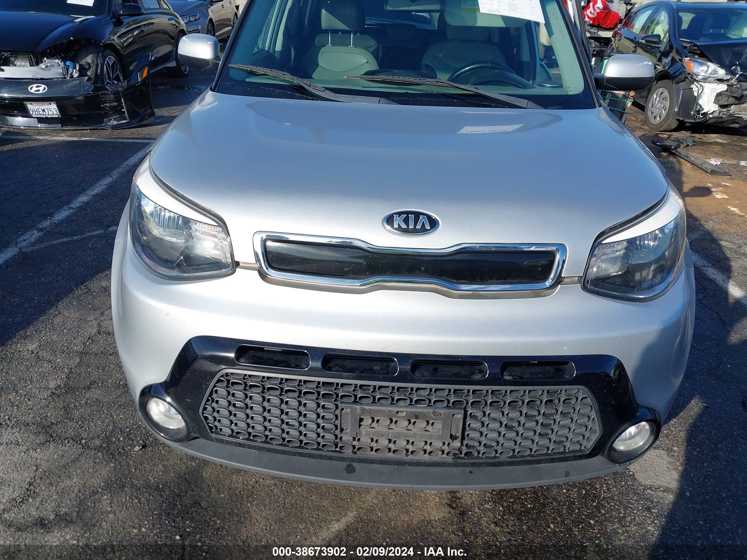 Photo 10 VIN: KNDJP3A56G7860451 - KIA SOUL 