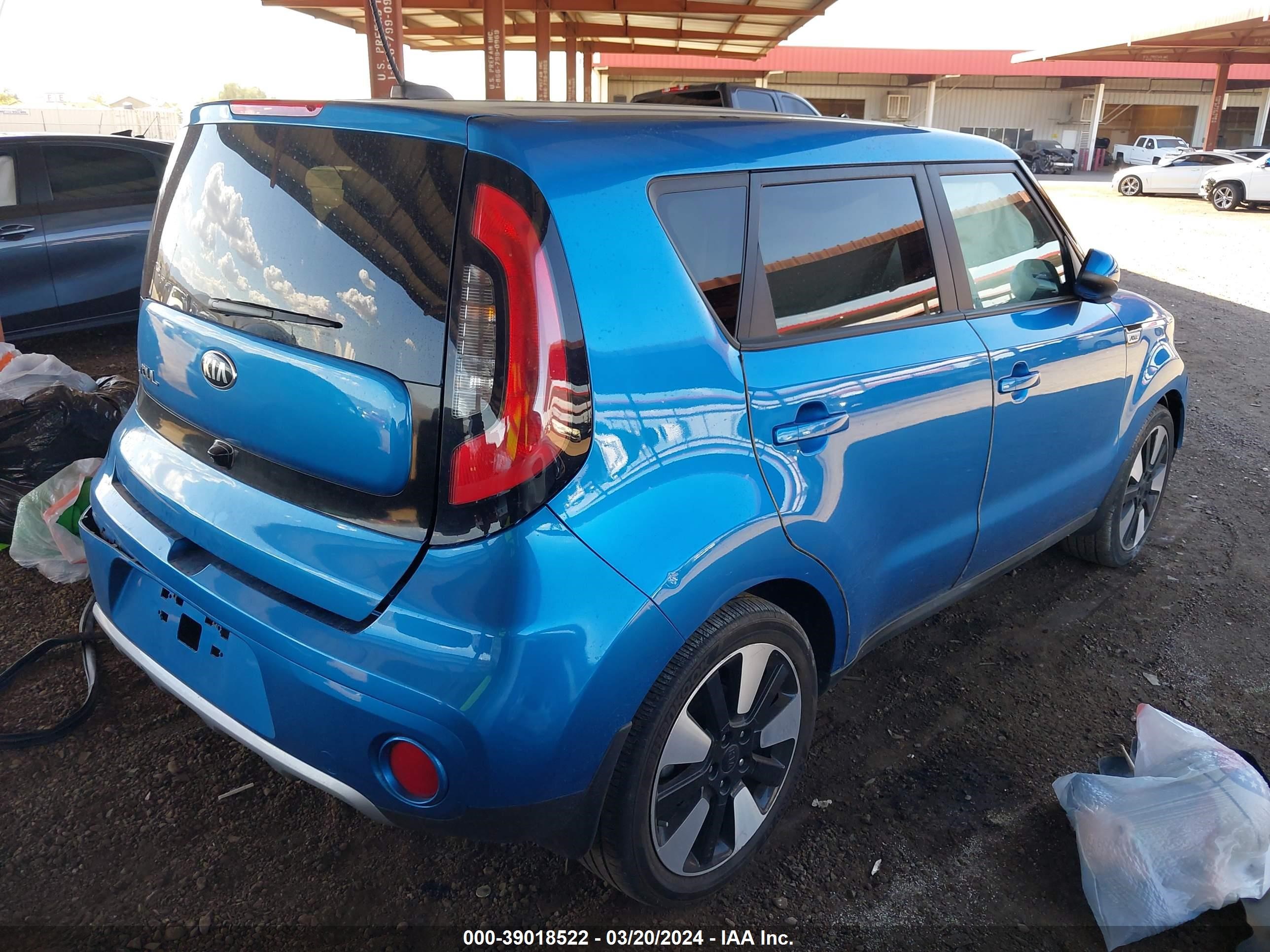 Photo 3 VIN: KNDJP3A56H7414480 - KIA SOUL 