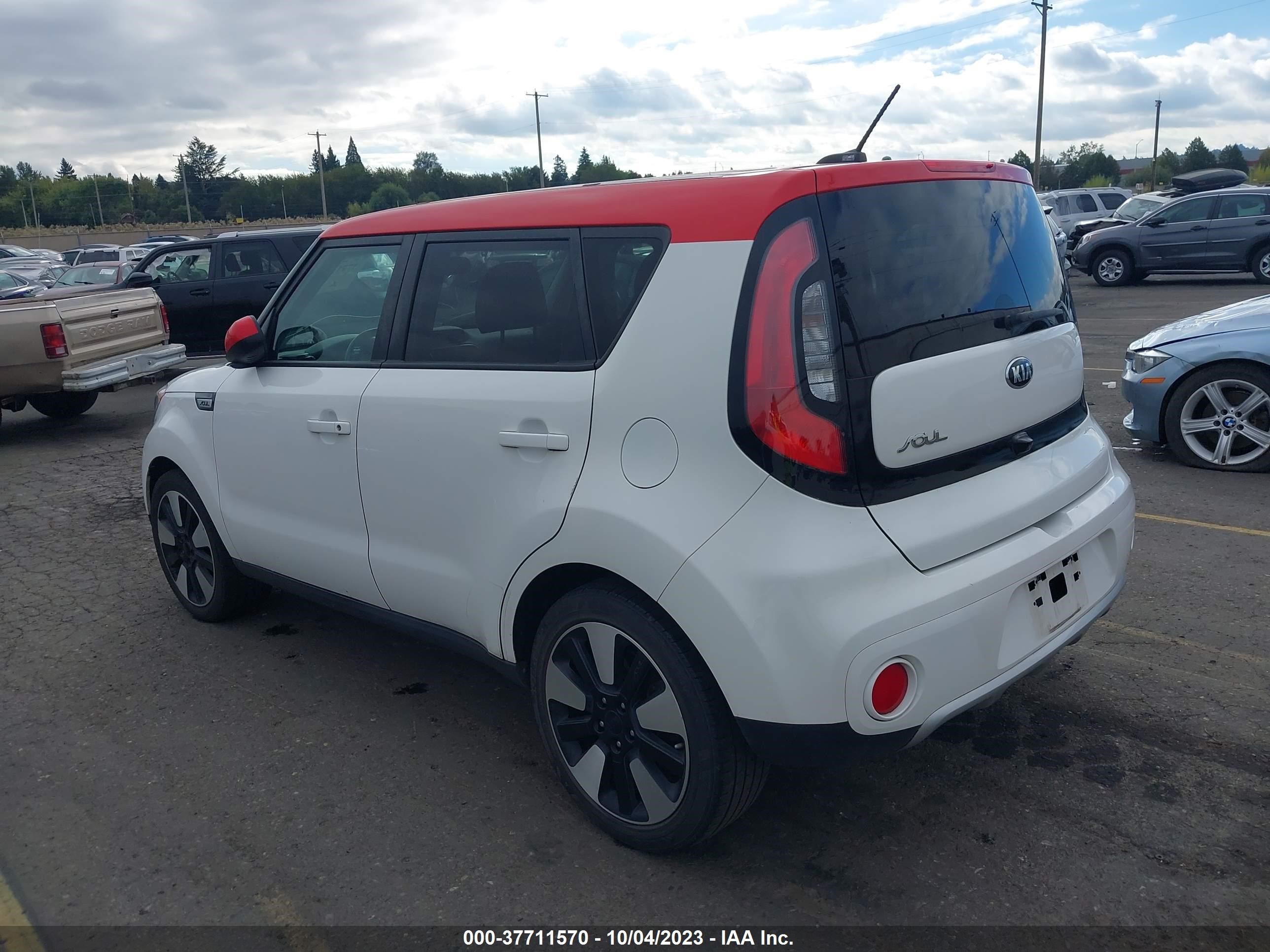 Photo 2 VIN: KNDJP3A56H7440299 - KIA SOUL 