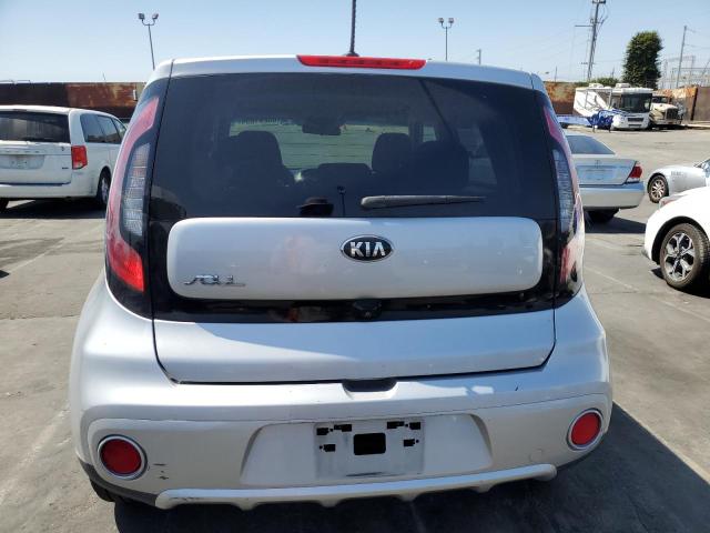 Photo 5 VIN: KNDJP3A56J7528999 - KIA SOUL + 