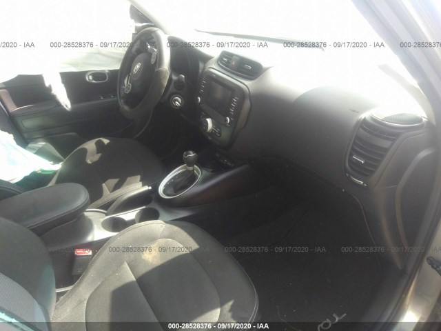 Photo 4 VIN: KNDJP3A56J7563686 - KIA SOUL 