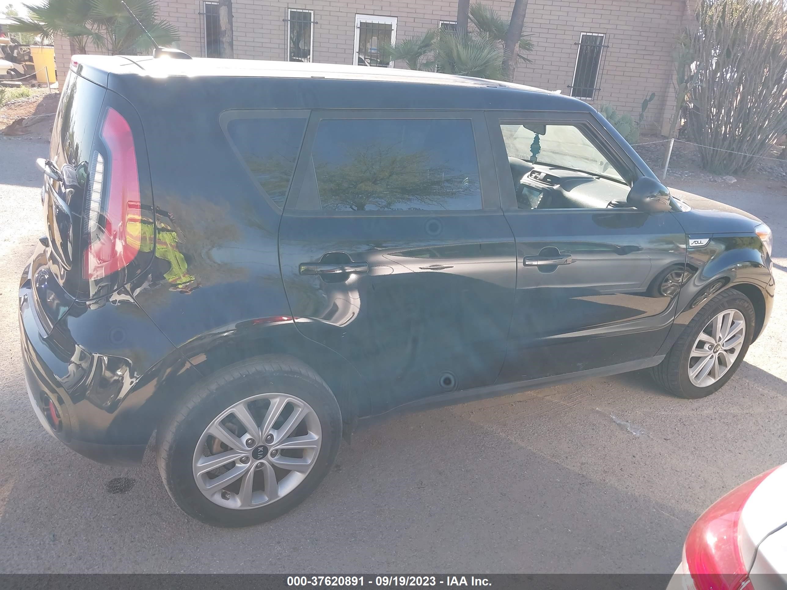 Photo 12 VIN: KNDJP3A56K7640882 - KIA SOUL 