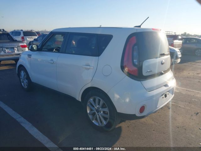 Photo 2 VIN: KNDJP3A56K7920608 - KIA SOUL 