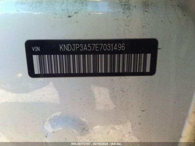 Photo 8 VIN: KNDJP3A57E7031496 - KIA SOUL 