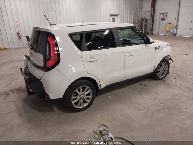 Photo 3 VIN: KNDJP3A57F7204290 - KIA SOUL 