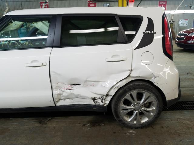 Photo 8 VIN: KNDJP3A57F7790568 - KIA SOUL + 