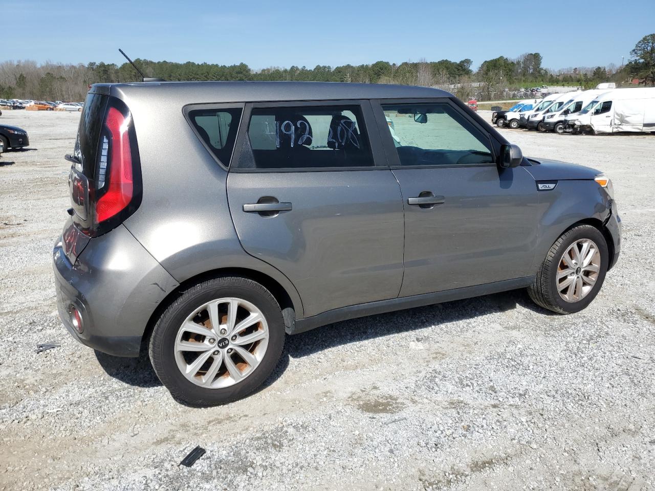 Photo 2 VIN: KNDJP3A57H7477748 - KIA SOUL 