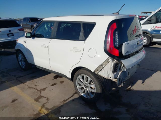 Photo 2 VIN: KNDJP3A57J7532818 - KIA SOUL 