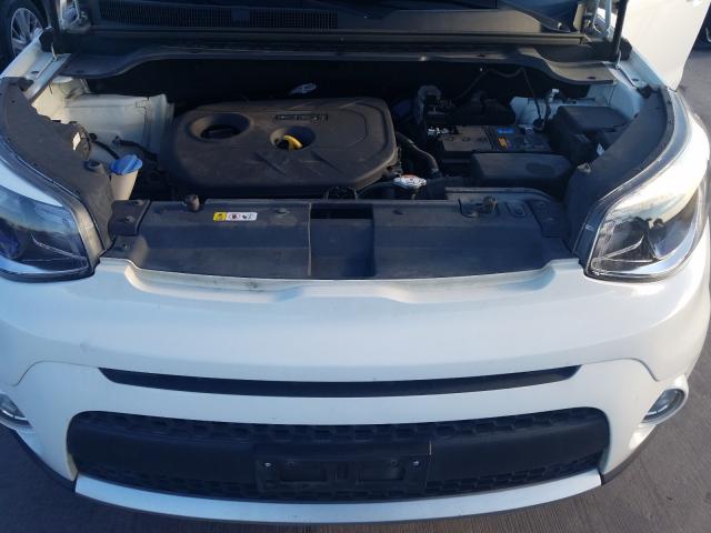 Photo 6 VIN: KNDJP3A57J7543494 - KIA SOUL + 