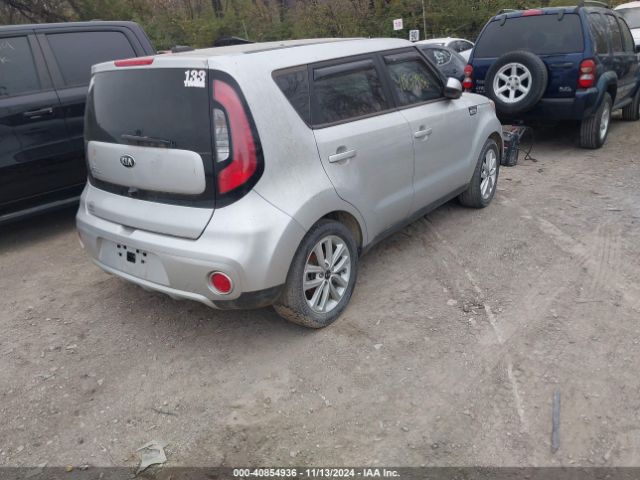 Photo 3 VIN: KNDJP3A57J7568489 - KIA SOUL 