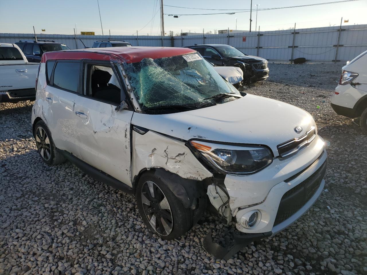 Photo 3 VIN: KNDJP3A57K7638333 - KIA SOUL 