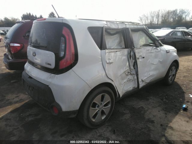 Photo 3 VIN: KNDJP3A58E7051675 - KIA SOUL 