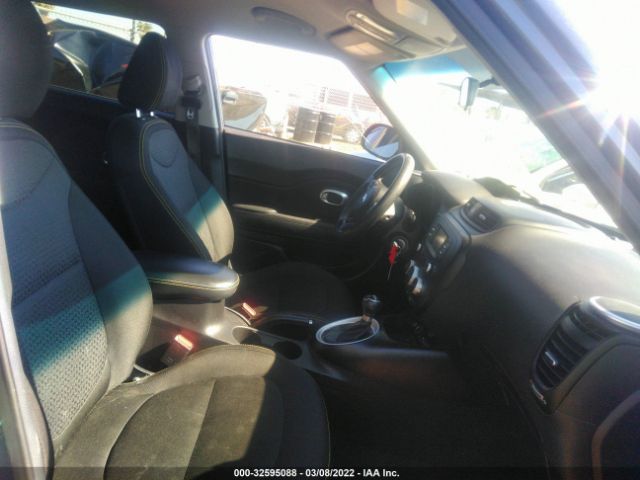 Photo 4 VIN: KNDJP3A58F7185782 - KIA SOUL 