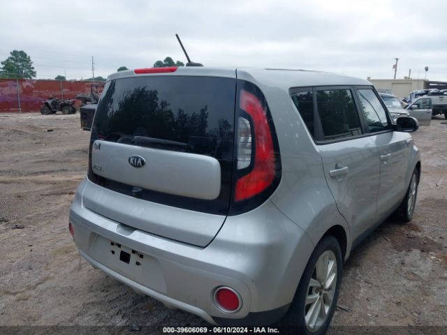 Photo 3 VIN: KNDJP3A58H7418675 - KIA SOUL 