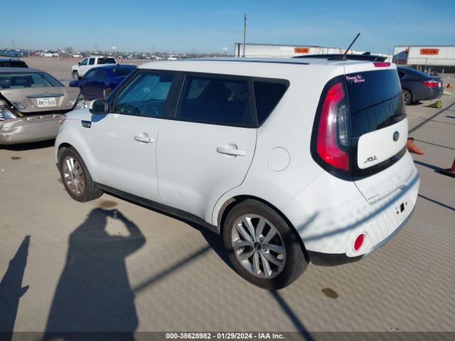 Photo 2 VIN: KNDJP3A58H7422130 - KIA SOUL 