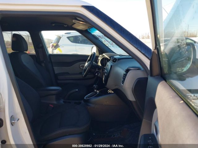 Photo 4 VIN: KNDJP3A58H7422130 - KIA SOUL 