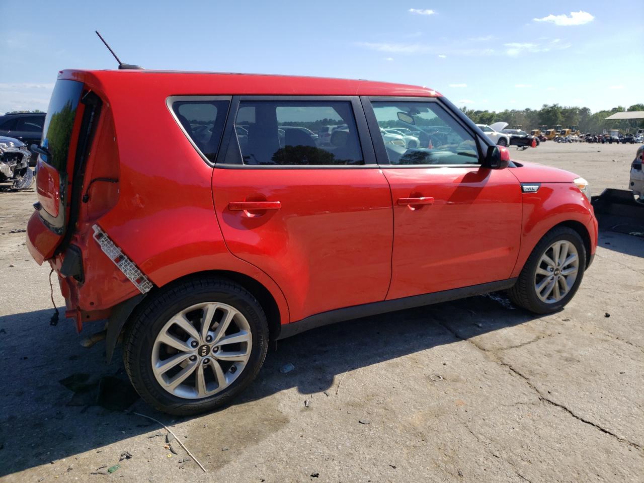 Photo 2 VIN: KNDJP3A58H7425061 - KIA SOUL 