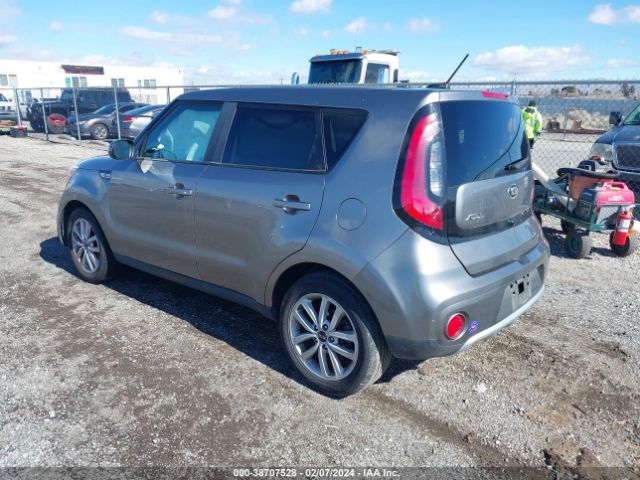 Photo 2 VIN: KNDJP3A58J7533797 - KIA SOUL 