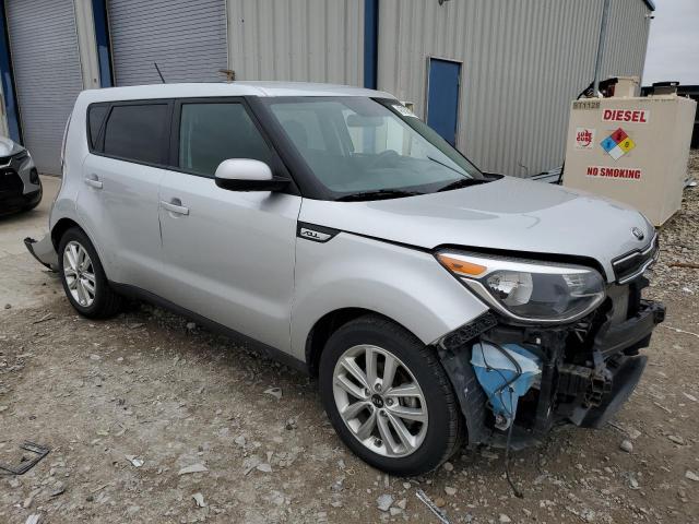 Photo 3 VIN: KNDJP3A58J7537557 - KIA SOUL + 