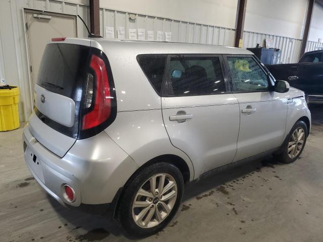 Photo 2 VIN: KNDJP3A58J7581008 - KIA SOUL + 