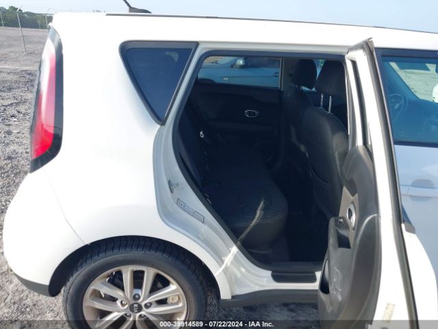 Photo 7 VIN: KNDJP3A58K7015061 - KIA SOUL 