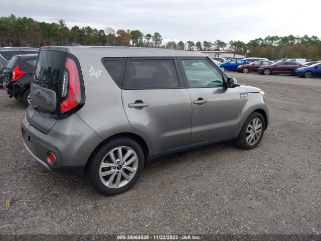 Photo 3 VIN: KNDJP3A58K7664570 - KIA SOUL 