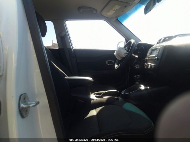 Photo 4 VIN: KNDJP3A59E7054116 - KIA SOUL 