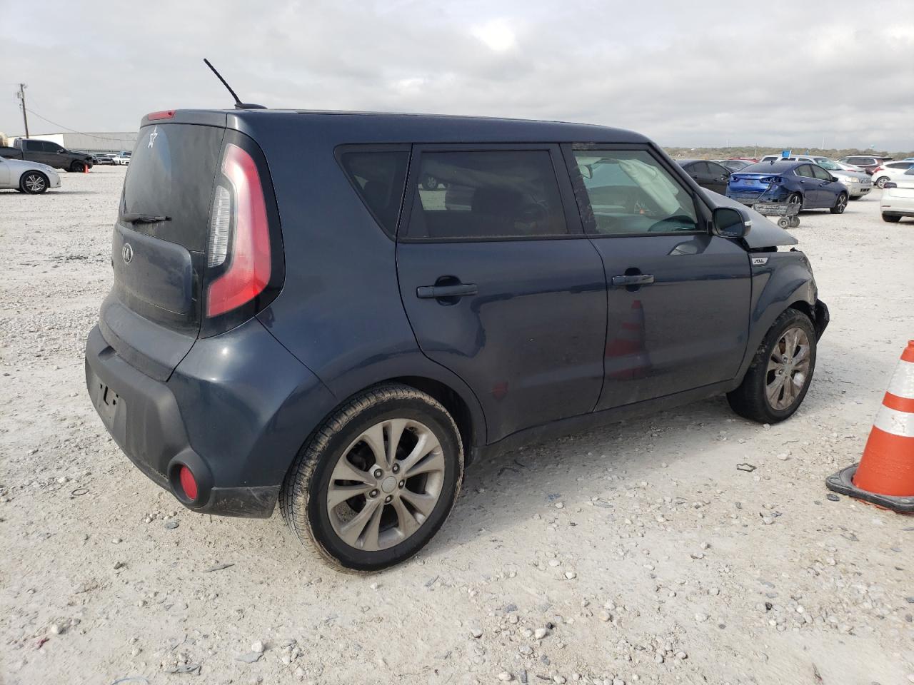 Photo 2 VIN: KNDJP3A59E7057744 - KIA SOUL 