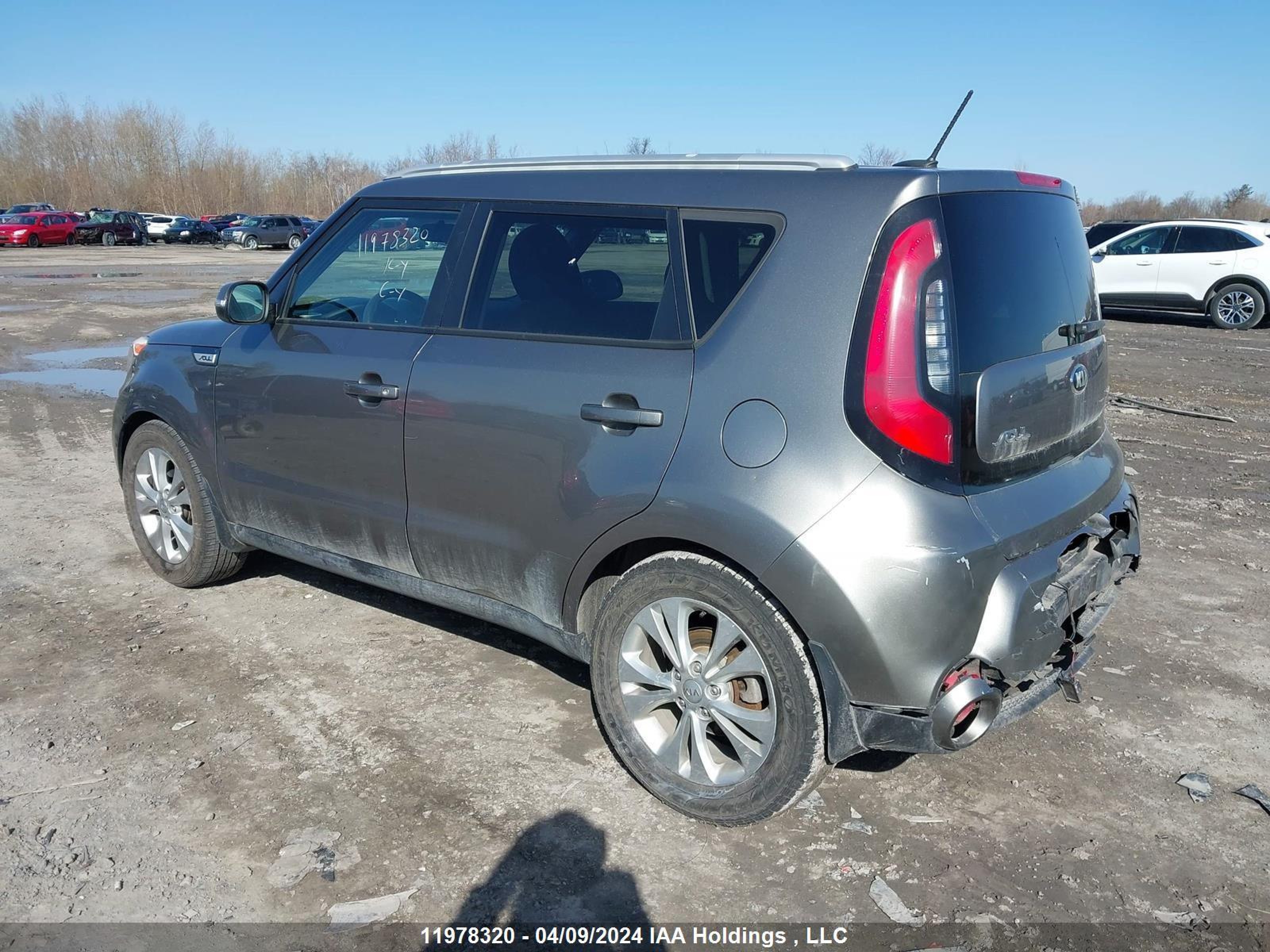 Photo 2 VIN: KNDJP3A59F7173396 - KIA SOUL 