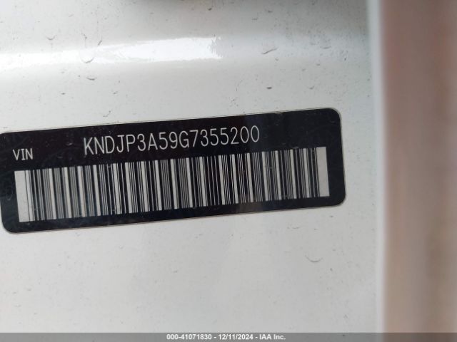 Photo 8 VIN: KNDJP3A59G7355200 - KIA SOUL 