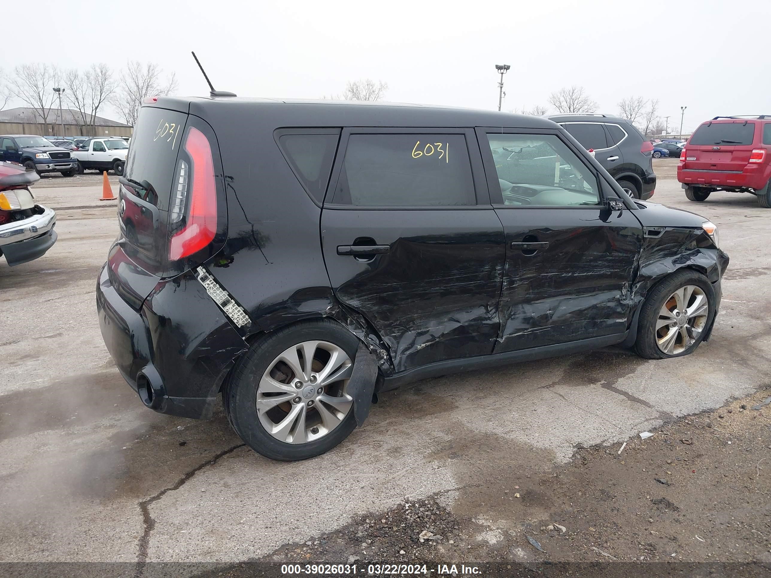 Photo 3 VIN: KNDJP3A59G7372496 - KIA SOUL 